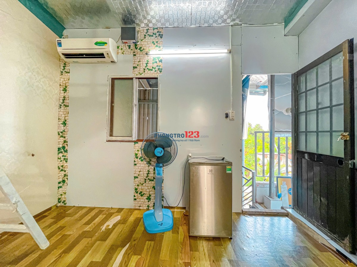 Phòng Ban Công Có Thể Dọn Vào Từ 02/05 dành cho hssv nvvp giá siêu hời