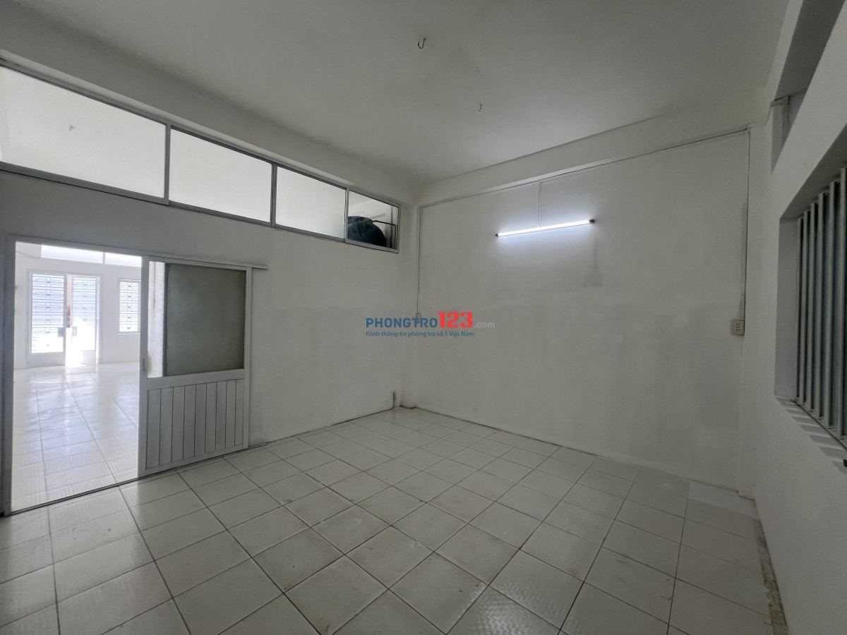 Cho thuê nhà quận 5 gần chợ Kim Biên