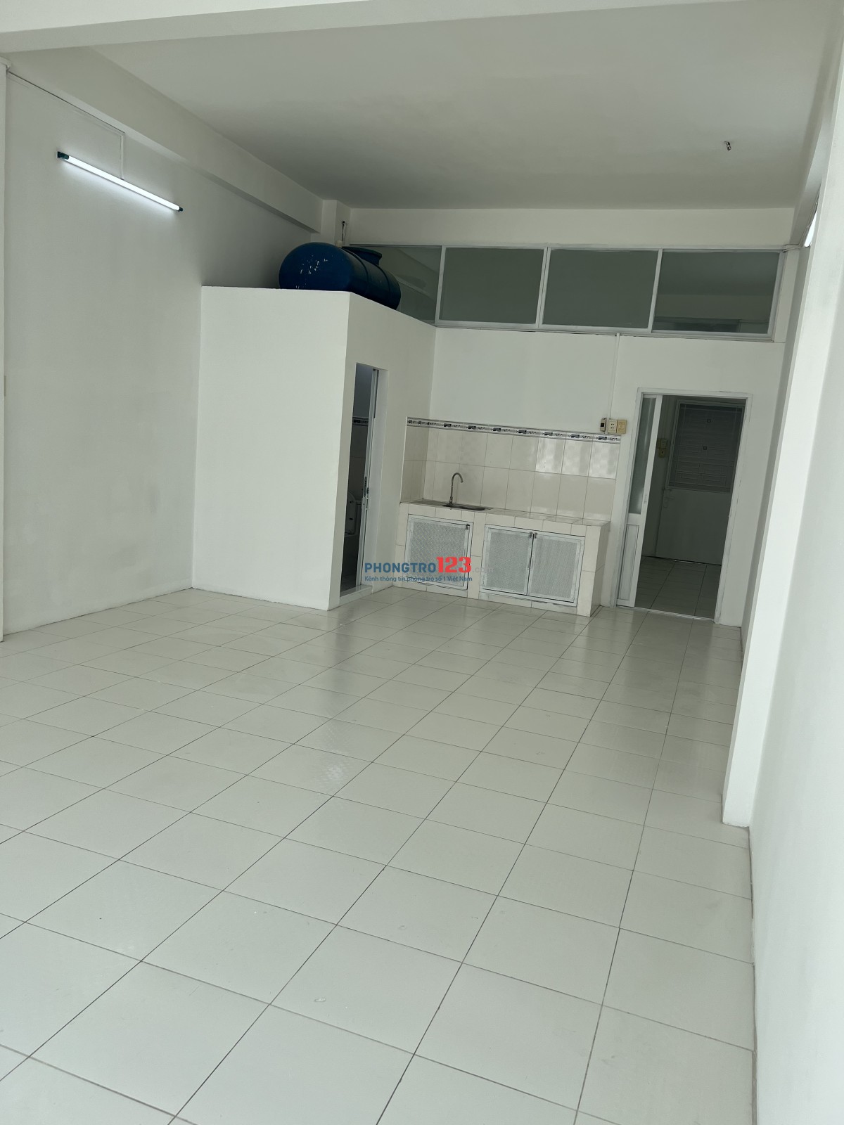Cho thuê nhà quận 5 gần chợ Kim Biên