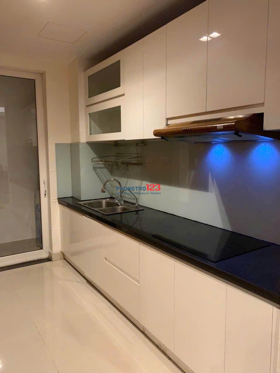 Chung cư Ngô Tất Tố, BT: 95m2, 3PN, Full nội thất, 13,5tr