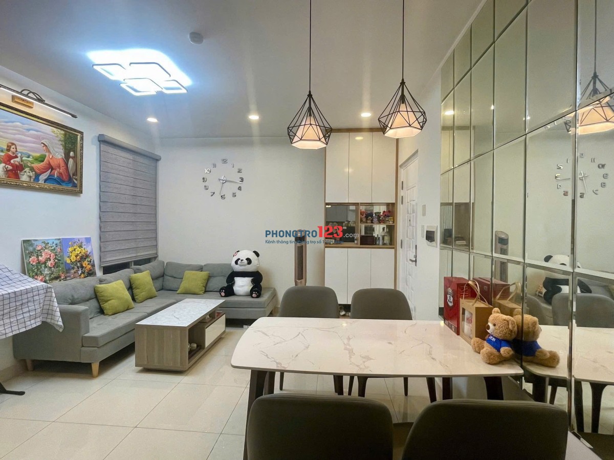 Chung cư 312 Lạc Long Quân căn 93m2, 3p ngủ, Nội thất, 14tr/tháng