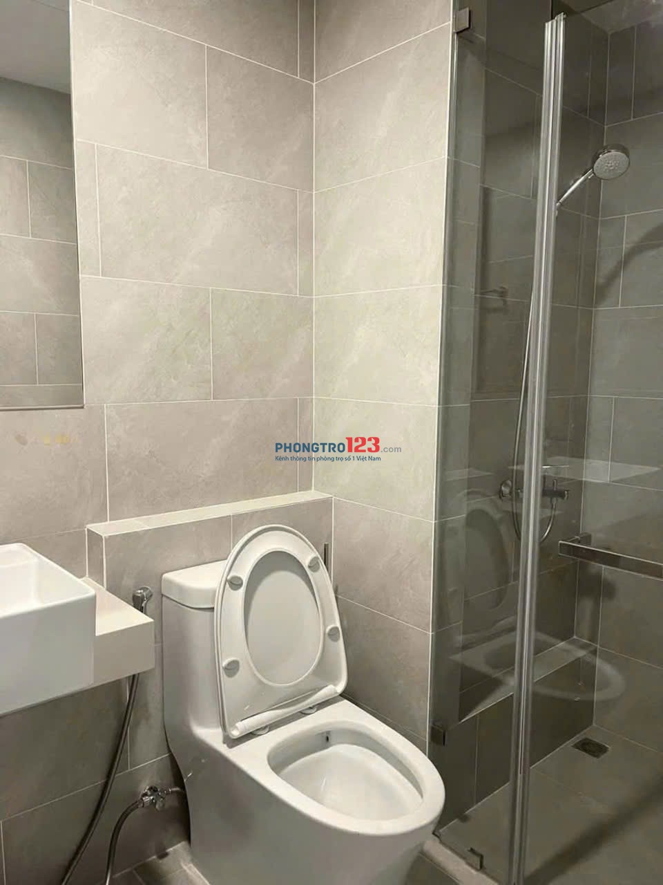 Chung cư Phú Thọ, Nguyễn Thị Nhỏ, Q11: 105m2, full NT mới, 3PN, 13,5tr