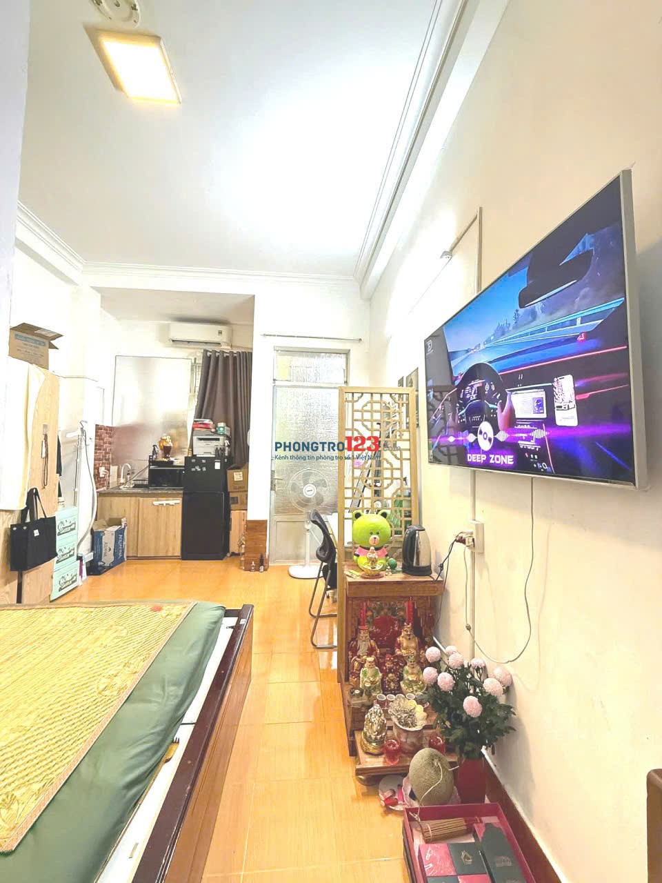 Phòng ban công đường nhựa lớn yên tĩnh, full nội thất, 6,2 tr/tháng