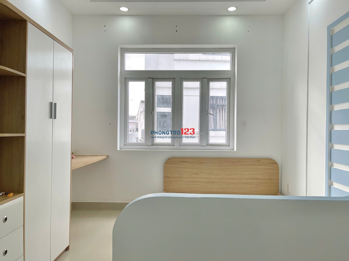 Khai Trương Phòng Mới, Tách Bếp, Siêu Thoáng p25, Bình Thạnh gần Ngã Tư Hàng Xanh giá chỉ 5.5tr