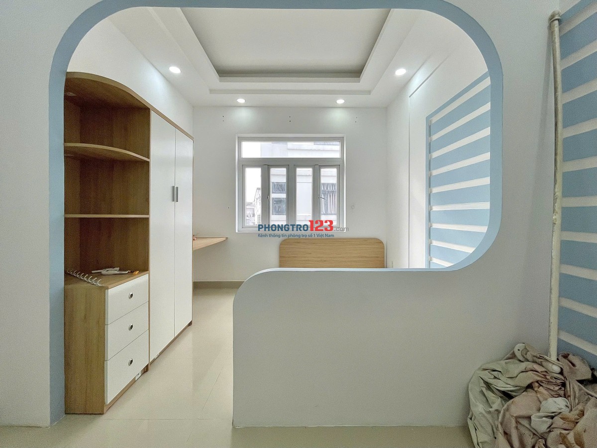 Khai Trương Phòng Mới, Tách Bếp, Siêu Thoáng p25, Bình Thạnh gần Ngã Tư Hàng Xanh giá chỉ 5.5tr