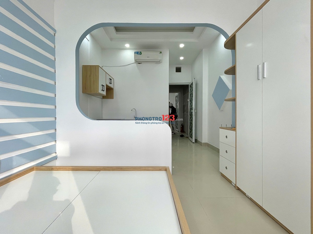 Khai Trương Phòng Mới, Tách Bếp, Siêu Thoáng p25, Bình Thạnh gần Ngã Tư Hàng Xanh giá chỉ 5.5tr