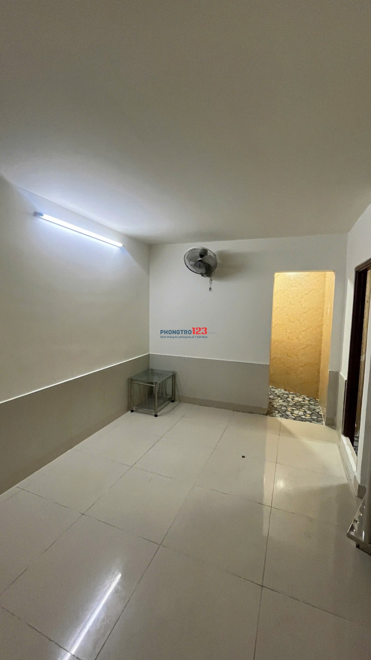 Nhà NGUYÊN CĂN 4pn Huỳnh Mẫn Đạt gần sát chợ Hòa Bình chùa vạn phật Trần Hưng Đạo bv chấn tchỉnh hìn