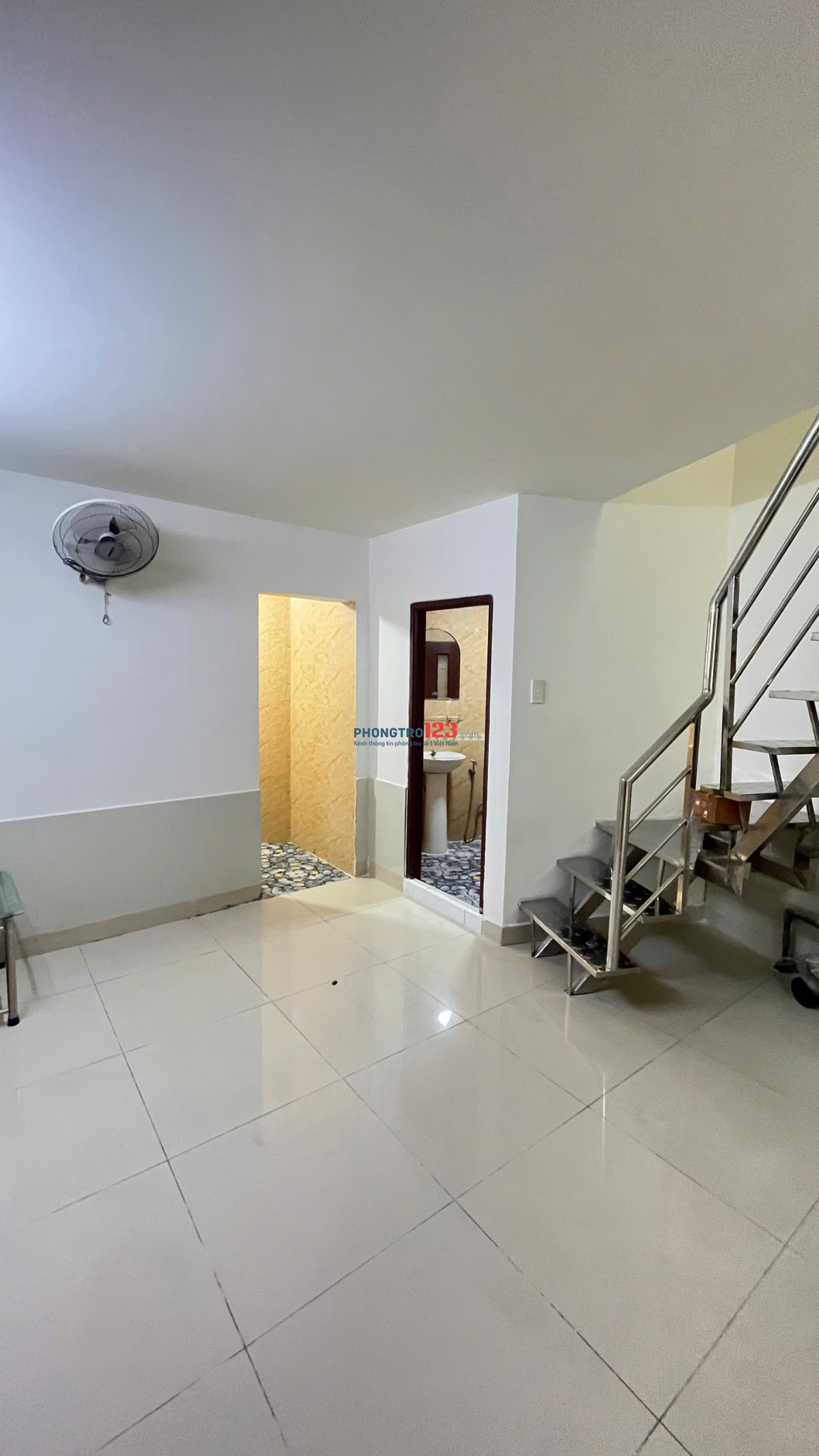 Nhà NGUYÊN CĂN 4pn Huỳnh Mẫn Đạt gần sát chợ Hòa Bình chùa vạn phật Trần Hưng Đạo bv chấn tchỉnh hìn