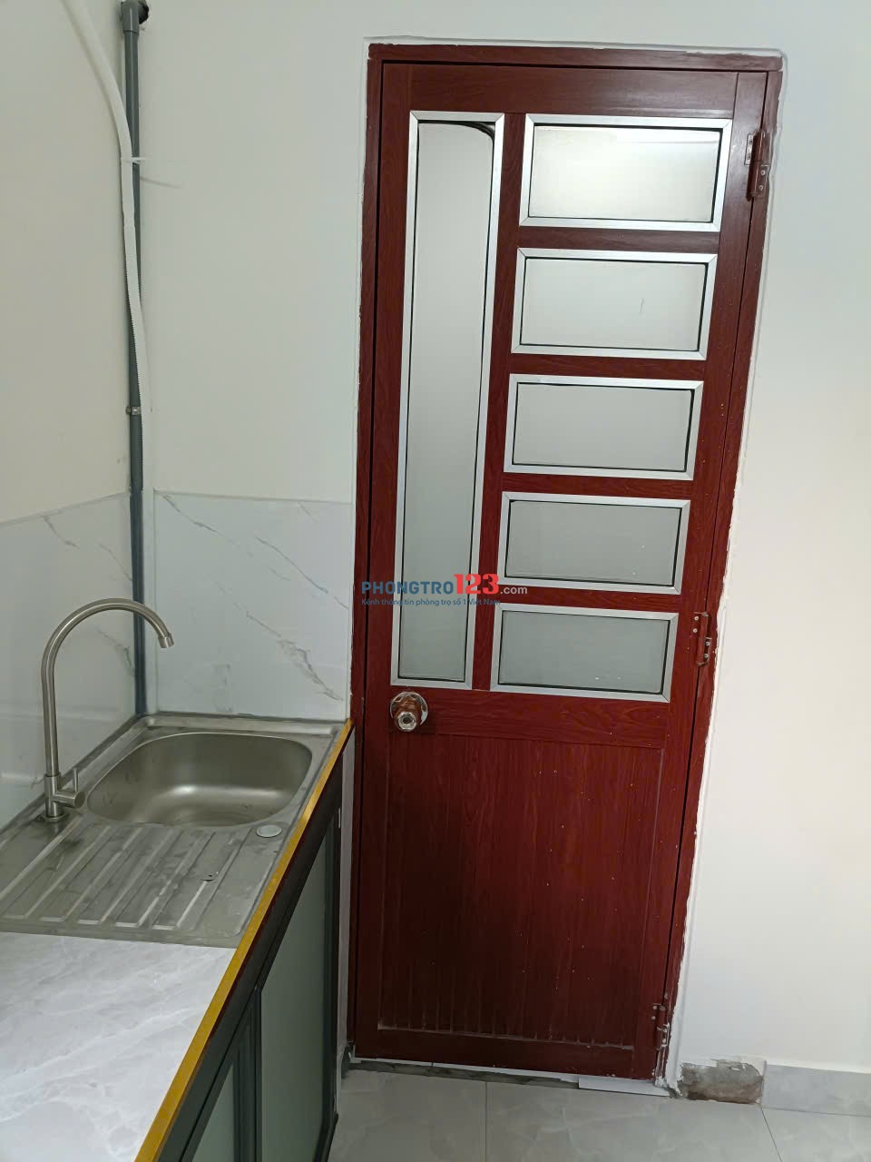 Cho nữ thuê phòng trọ gần làng ĐH phước kiển nhà bè.