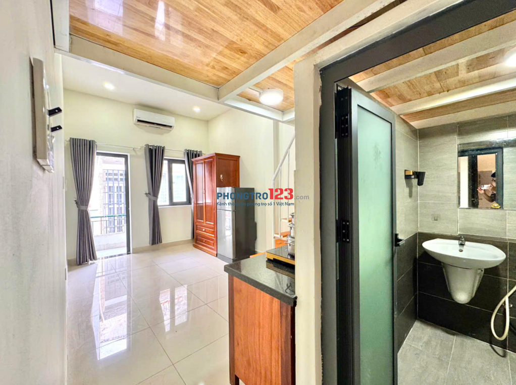 Cho Thuê phòng gác lửng mới toanh Full nội thất-Ban công thoáng