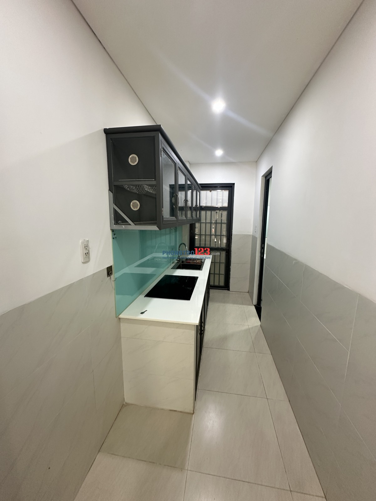 Cho thuê CHDC cao cấp đường 48