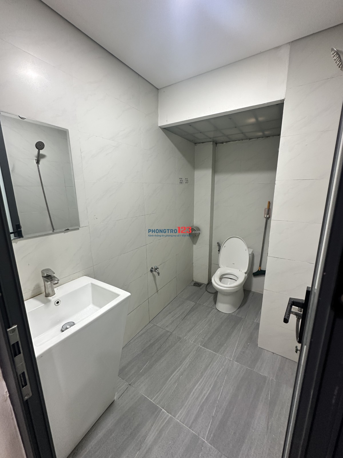 Cho thuê CHDC cao cấp đường 48