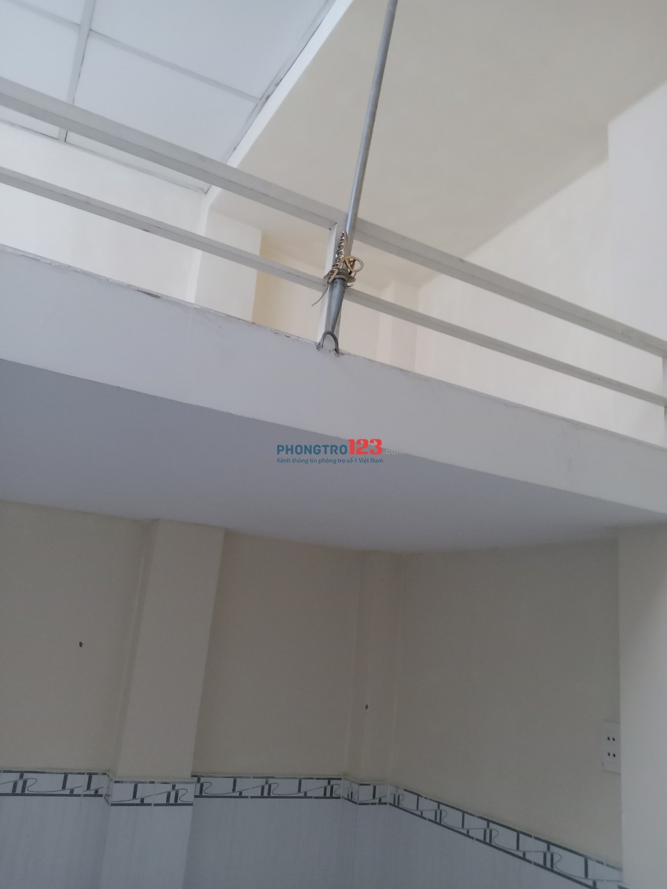 Cho thuê phòng trọ hẻm đối diện Siêu Thị