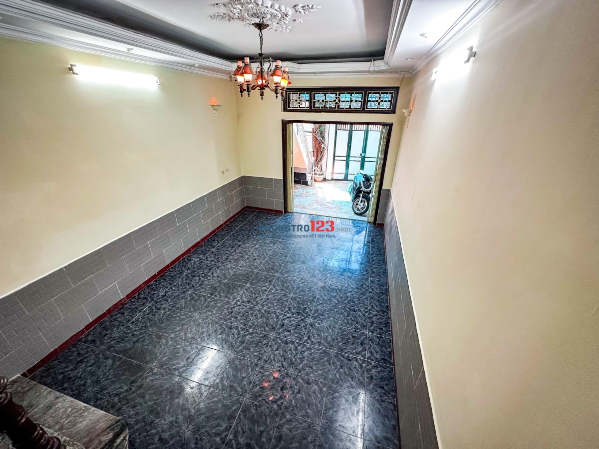TRUNG TÂM BA ĐÌNH Tặng 200k/ tháng trong tháng 4 này - Ngõ 444 Đội Cấn