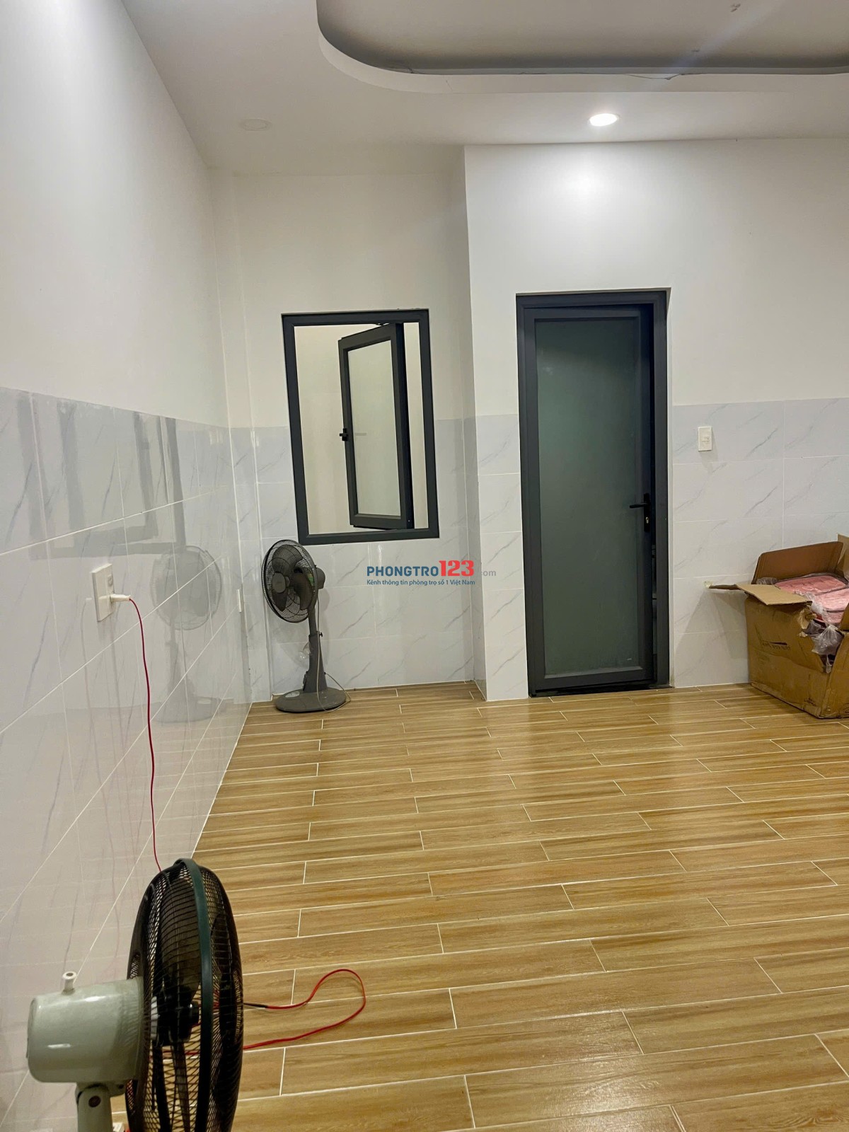 PHÒNG CHO THUÊ BAO ĐIỆN NƯỚC ở NGÃ TƯ GA QUẬN 12