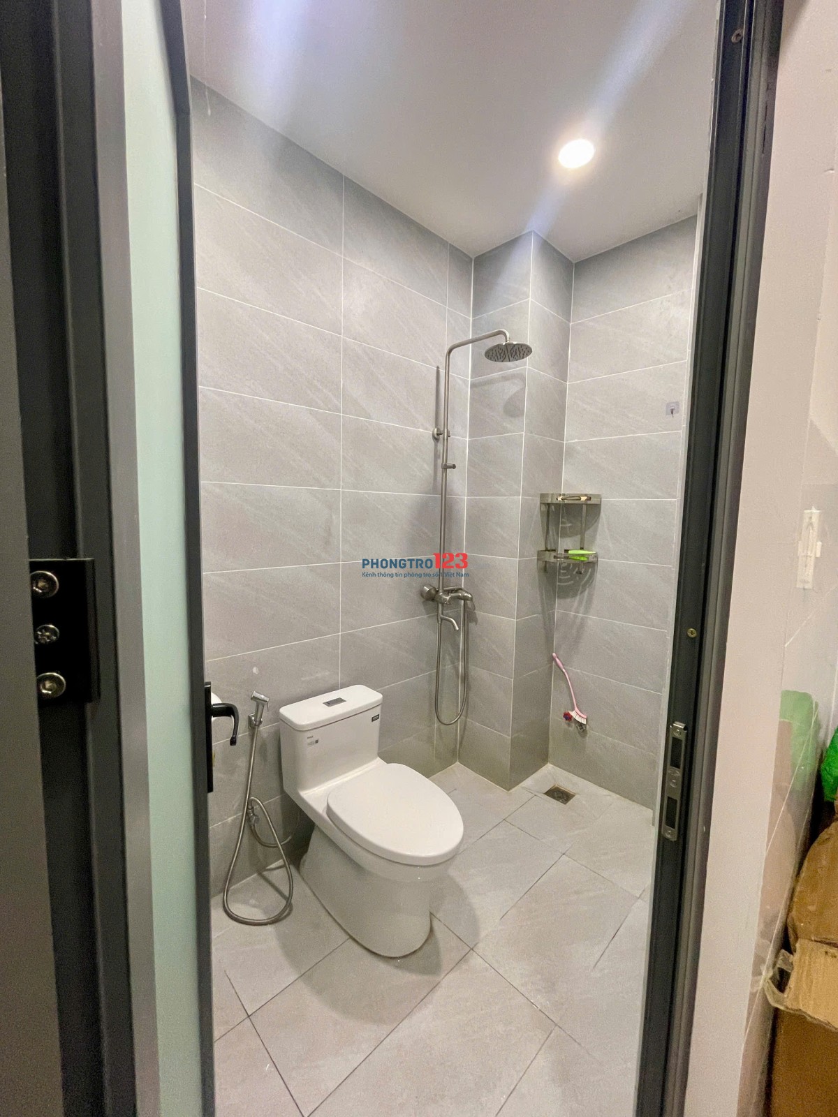 PHÒNG CHO THUÊ BAO ĐIỆN NƯỚC ở NGÃ TƯ GA QUẬN 12