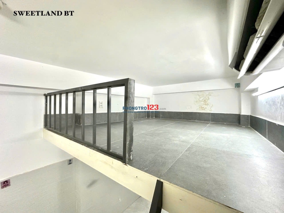 DUPLEX SẴN NỘI THẤT CƠ BẢN GẦN NGÃ TƯ HÀNG XANH