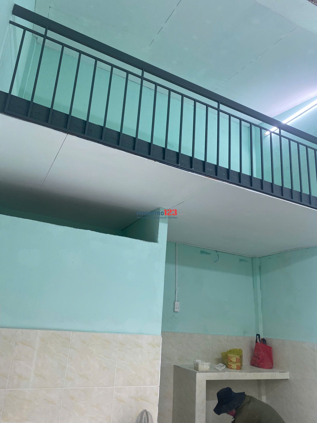 0916492462 chính chủ cho thuê phòng trọ mới đẹp mặt tiền 320 tô ký cách phần mềm quang trung 300m