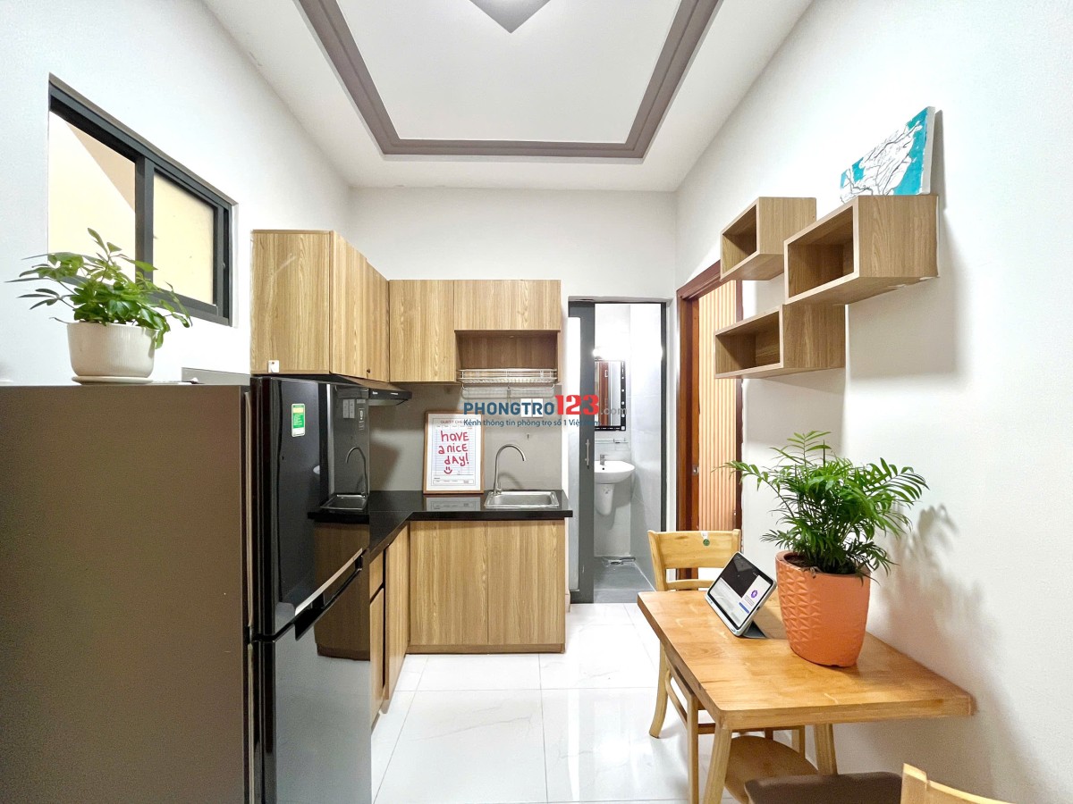 CĂN HỘ 2PN FULL NỘI THẤT – SÁT NGÃ TƯ PHÚ NHUẬN SIÊU AN NINH
