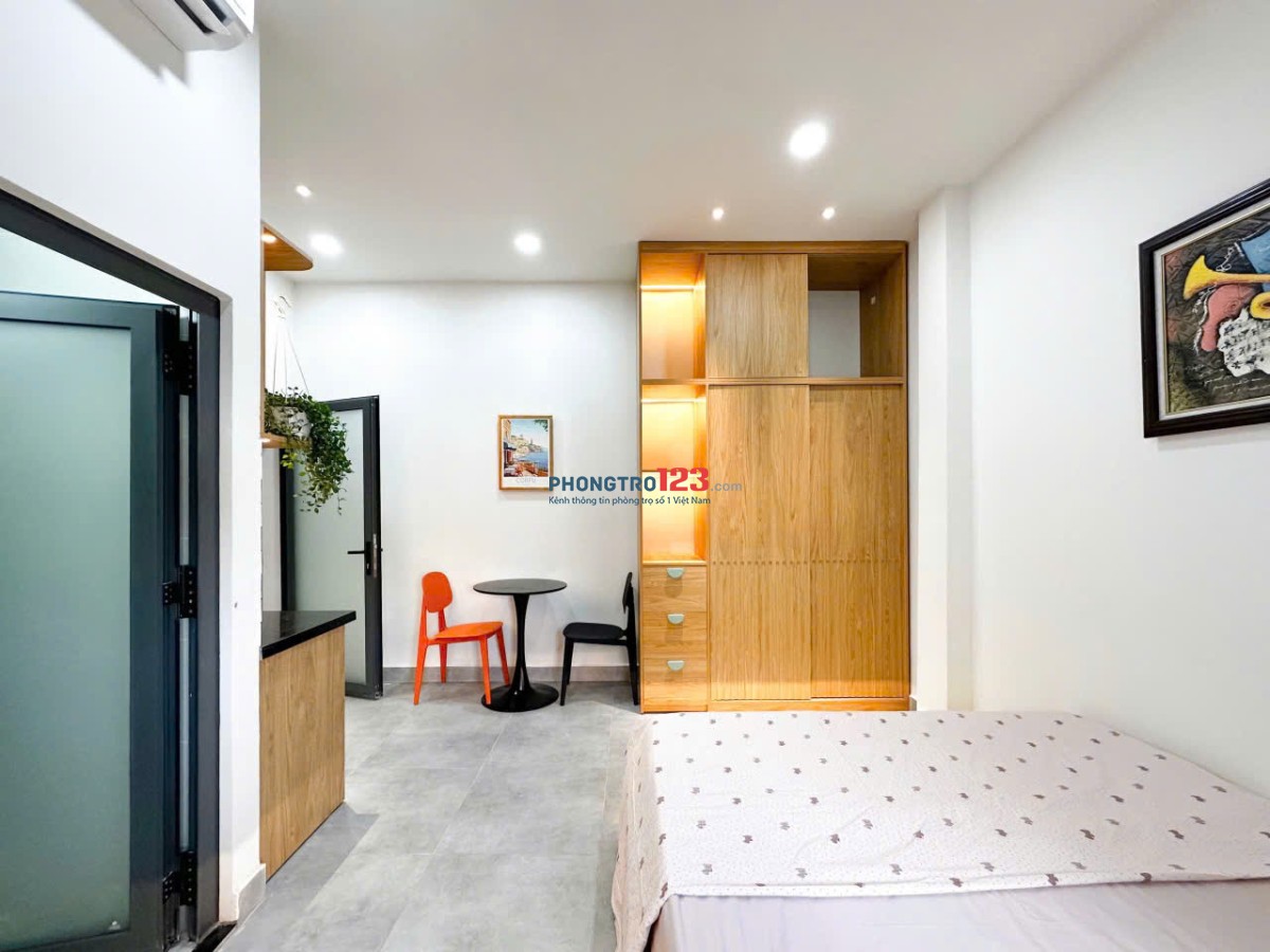 KHAI TRƯƠNG CĂN HỘ MỚI TINH_SÁT QUẬN 10_NỘI THẤT HIỆN ĐẠI_THANG MÁY