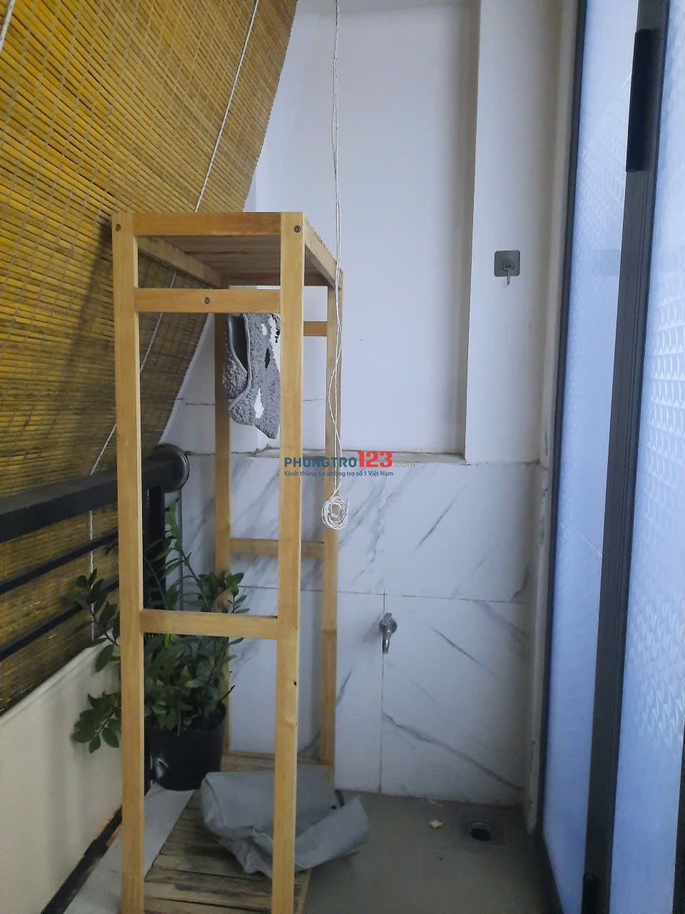 CHÍNH CHỦ CHO THUÊ PHÒNG ĐẸP BAN CÔNG RỘNG – NGAY TRUNG TÂM QUẬN 10