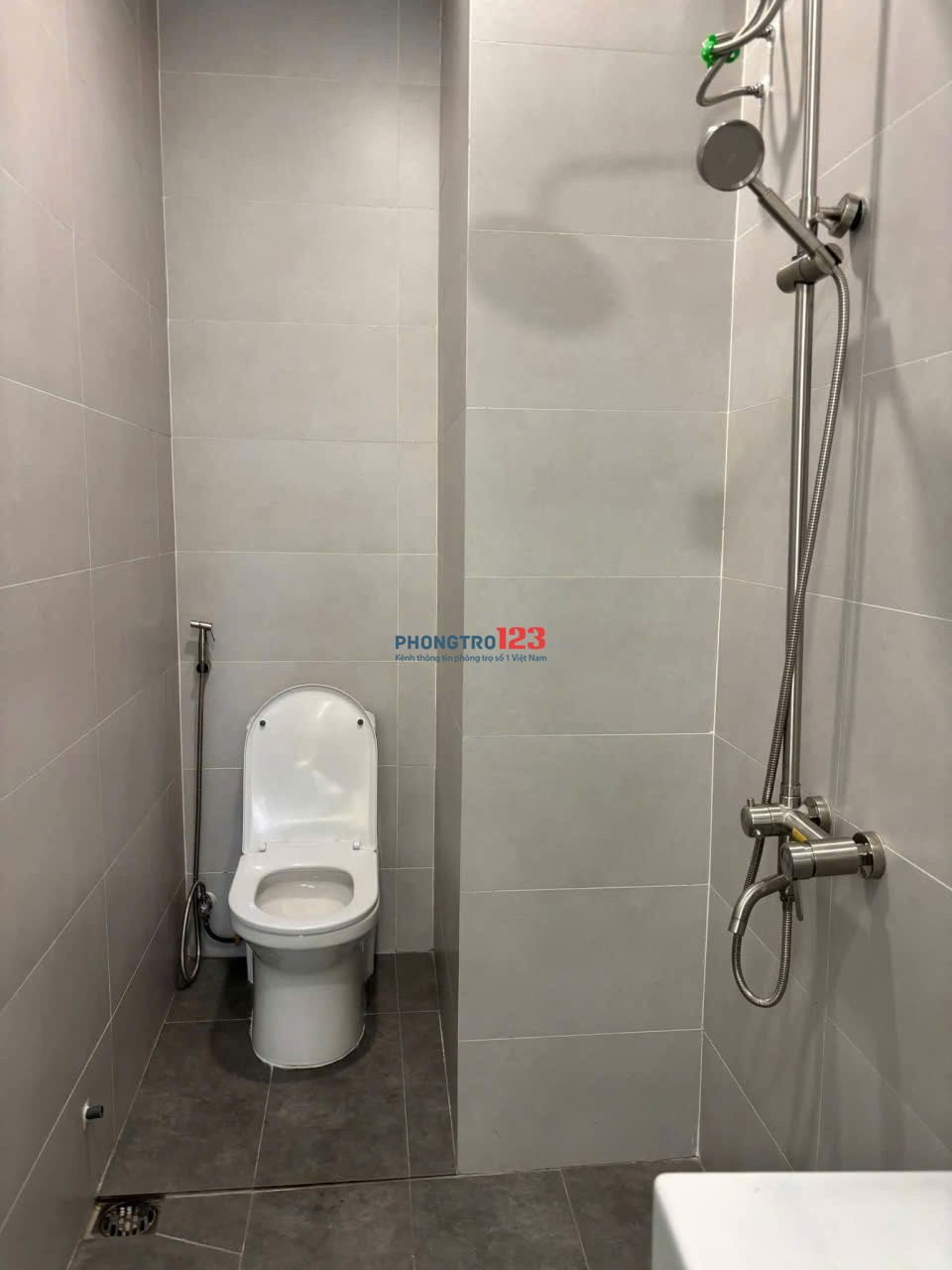 Chung cư Phú Thạnh, Nguyễn Sơn, TP: 3p ngủ, 9tr/th, nhà trống, 95m2