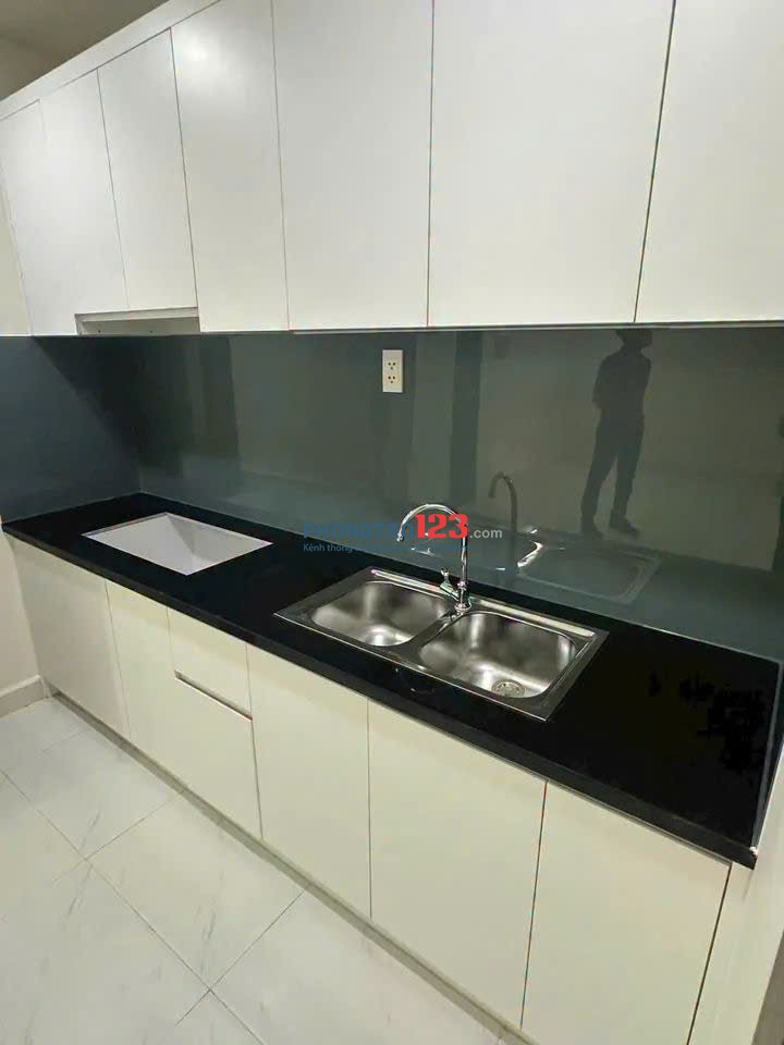 Chung cư Phú Thạnh, Nguyễn Sơn, TP: 3p ngủ, 9tr/th, nhà trống, 95m2
