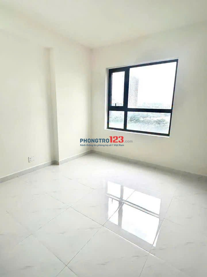 Chung cư Phú Thạnh, Nguyễn Sơn, TP: 3p ngủ, 9tr/th, nhà trống, 95m2