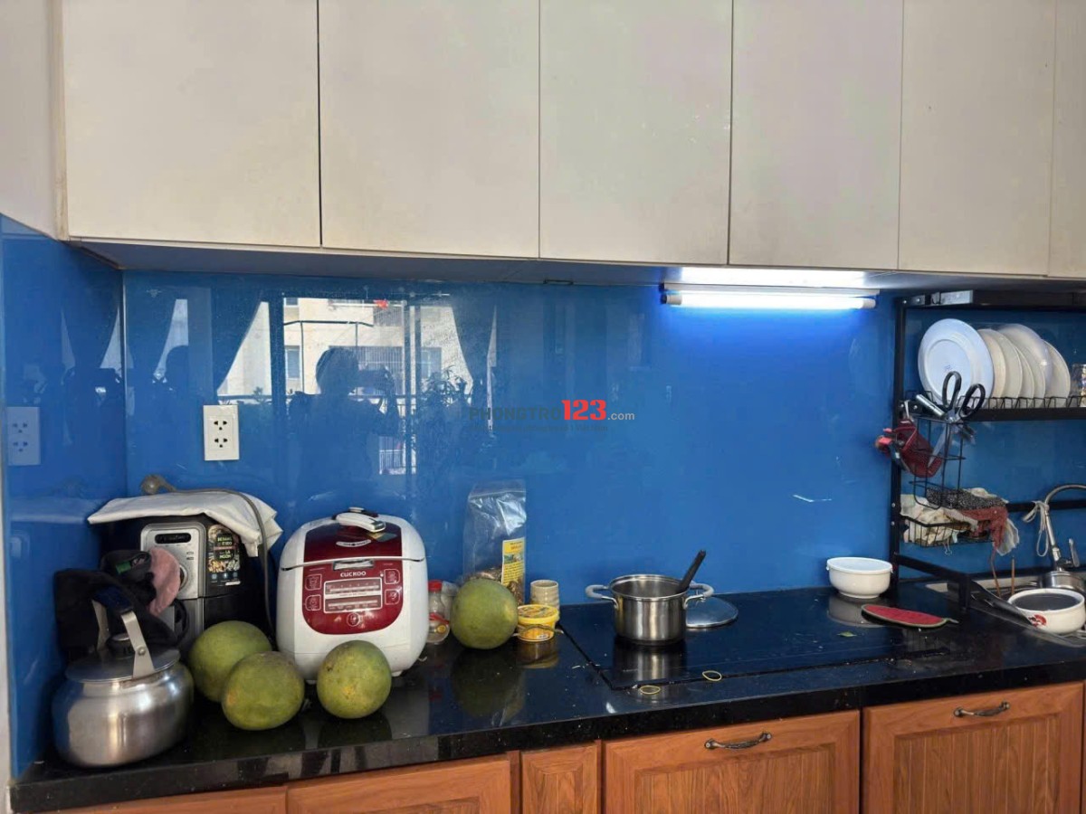 Chung cư Phan Xích Long, P.7, PN: 3p ngủ, đầy đủ NT, 13,5triệu