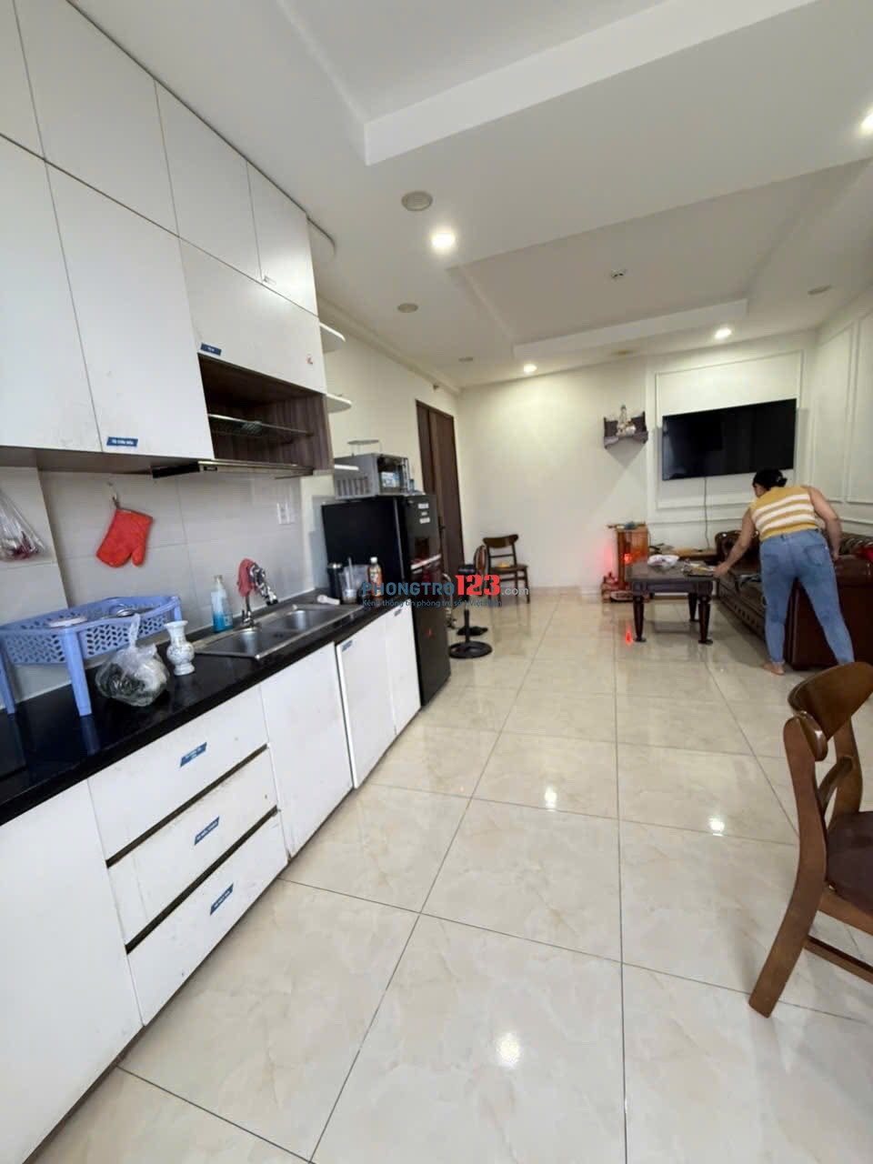 Chung cư Ruby, 2A Nguyễn Sỹ Sách, TB: 120m2, 3p ngủ, full NT, 13,5tr