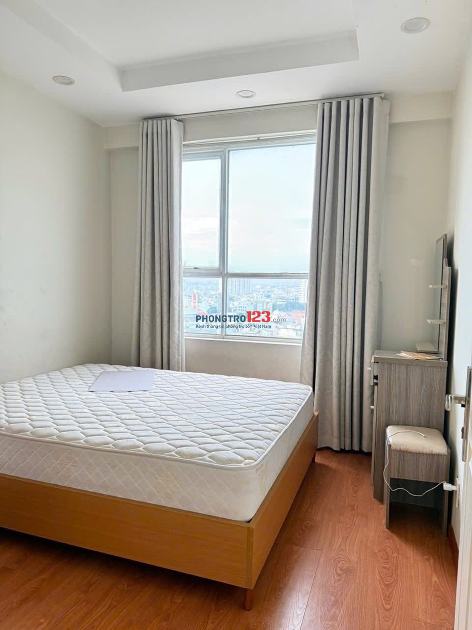 Chung cư Ruby, 2A Nguyễn Sỹ Sách, TB: 120m2, 3p ngủ, full NT, 13,5tr