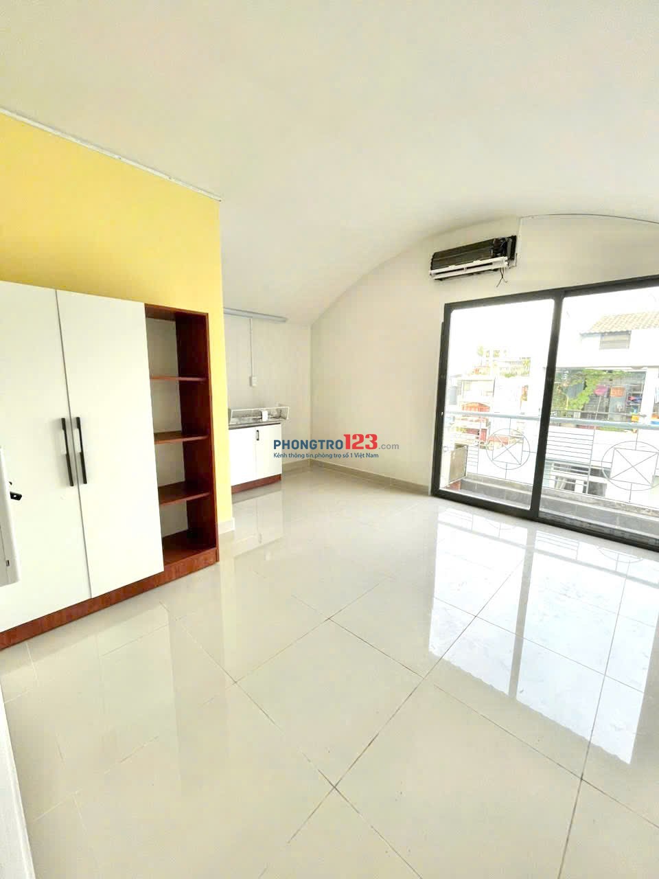  PHÒNG MỚI – MÁY LẠNH – BAN CÔNG – CHỈ 4,2 TRIỆU!