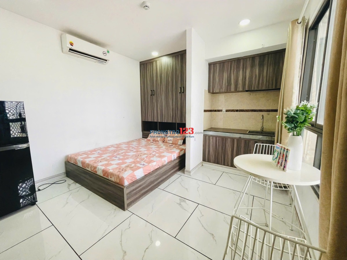 Phòng trọ cửa sổ siêu thoáng quận Bình Thạnh gần Ngã Tư Hàng Xanh_Hầm xe_Thang máy