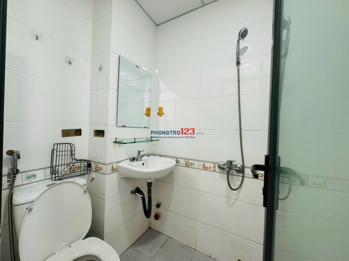 CHO THUÊ PHÒNG TRỌ TIỆN NGHI ĐẦY ĐỦ TẠI UNG VĂN KHIÊM, BÌNH THẠNH - GẦN ĐẠI HỌC FTU, UTH,….