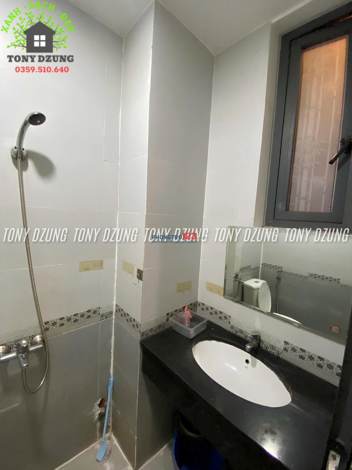Phòng ban công, cửa sổ, máy lạnh đối diện Emart Phan Văn Trị (Gò Vấp)