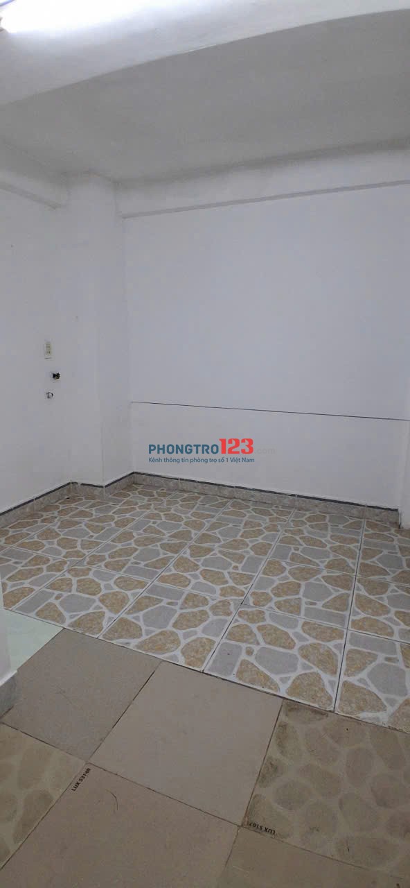 Cho thuê phòng trọ sạch đẹp, có gác, giá hạt giẻ chỉ từ 2tr2 tại Bình Tân