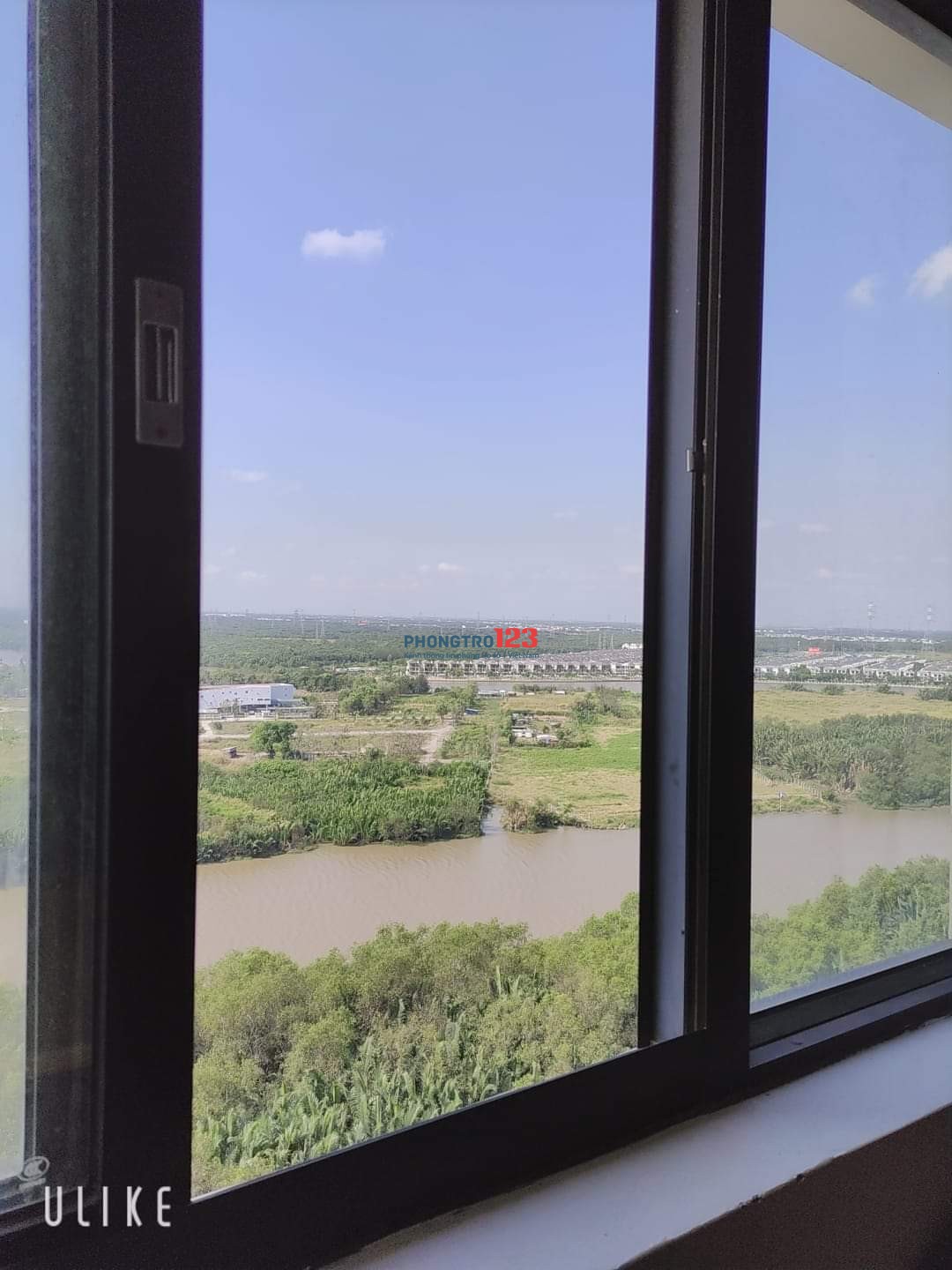 Tìm nữ ở ghép quận 7 full phí full nội thất phòng 4 người