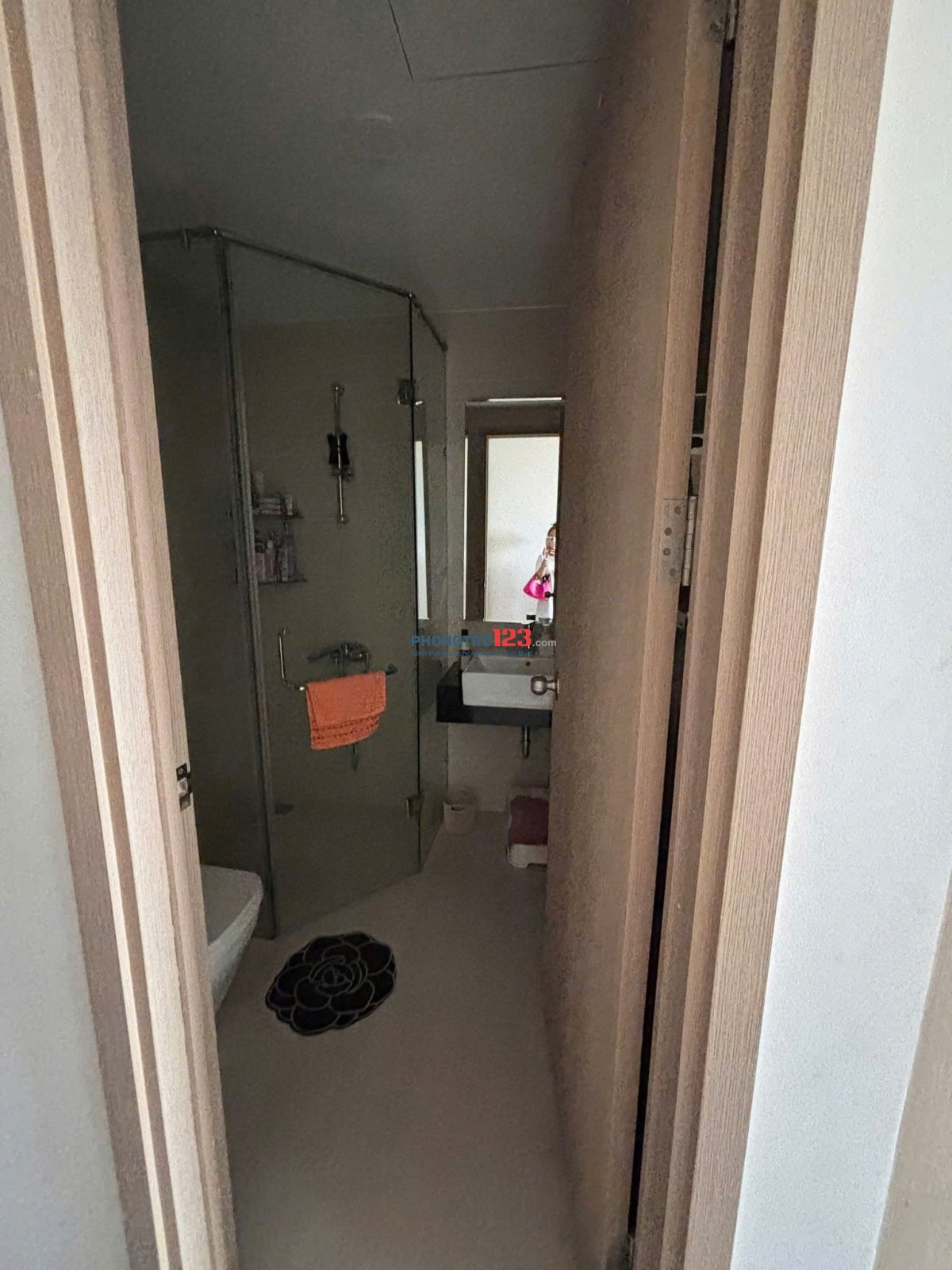 Chung cư Richstar Tân Phú, Hoà Bình: 67m2, nhà mới, ban công, 2p ngủ, 13tr