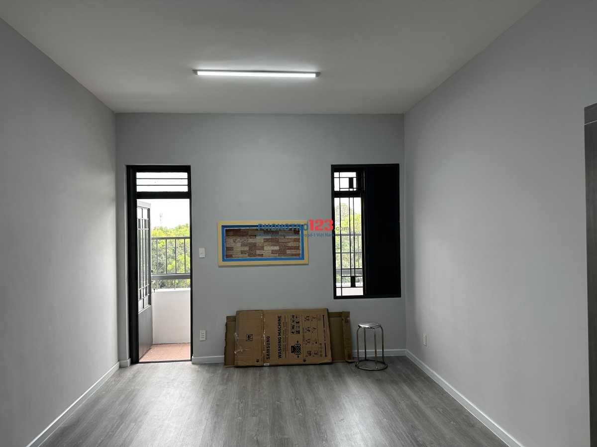 Cho thuê căn hộ 75 mét vuông, đối diện là THPT Trường Chinh đường DN11, Đông Hưng Thuận, Q12
