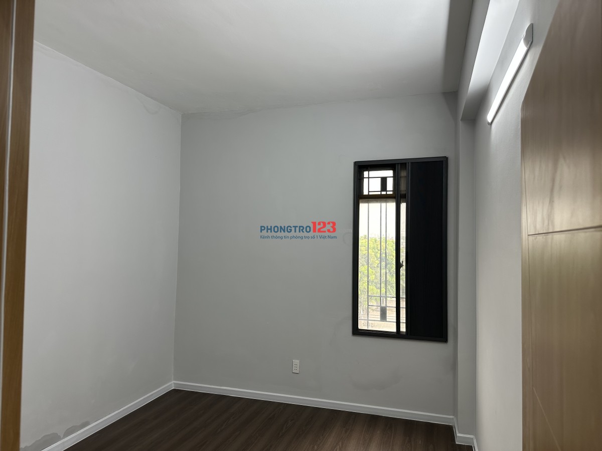 Cho thuê căn hộ 75 mét vuông, đối diện là THPT Trường Chinh đường DN11, Đông Hưng Thuận, Q12