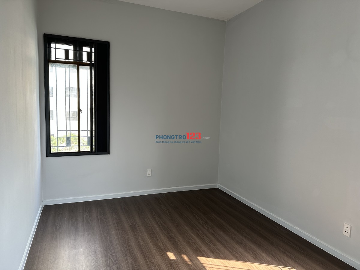 Cho thuê căn hộ 75 mét vuông, đối diện là THPT Trường Chinh đường DN11, Đông Hưng Thuận, Q12