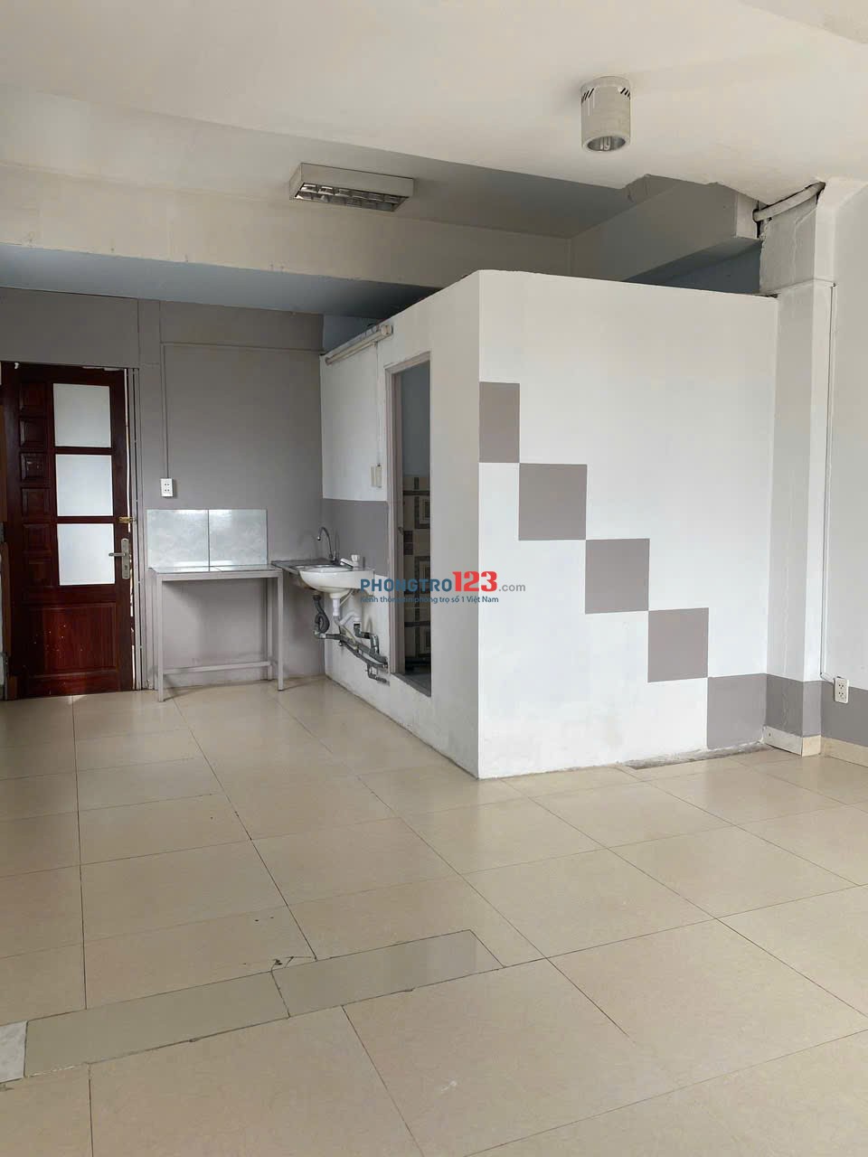 Phòng trọ máy lạnh giá rẻ 25m2, 4.4tr/tháng, 68A Phan Đăng Lưu Q. Phú Nhuận (Gần Phan Xích Long)