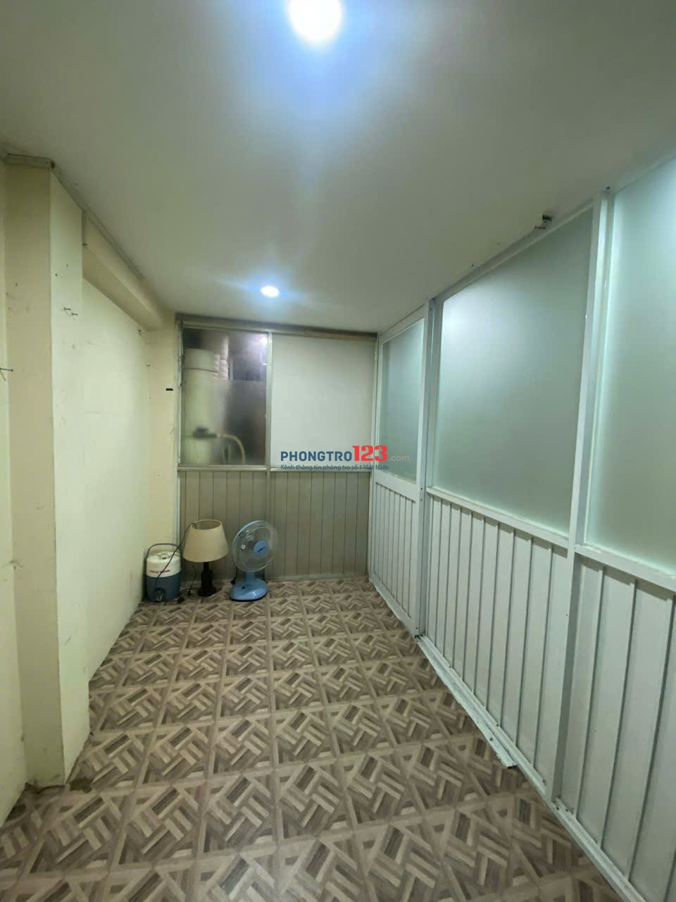 Cho thuê phòng trọ Q8 mặt tiền đường – gần cầu Chữ Y