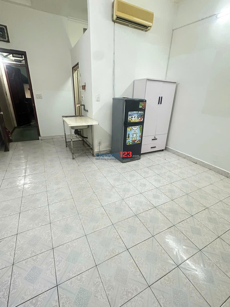 PHÒNG LẦU 1 CHO THUÊ, WCR, GIÁ 2.6 TRIỆU, NGAY CHỢ TÂN SƠN NHẤT, CV GIA ĐỊNH, ĐH GIA ĐỊNH. ĐH CN4
