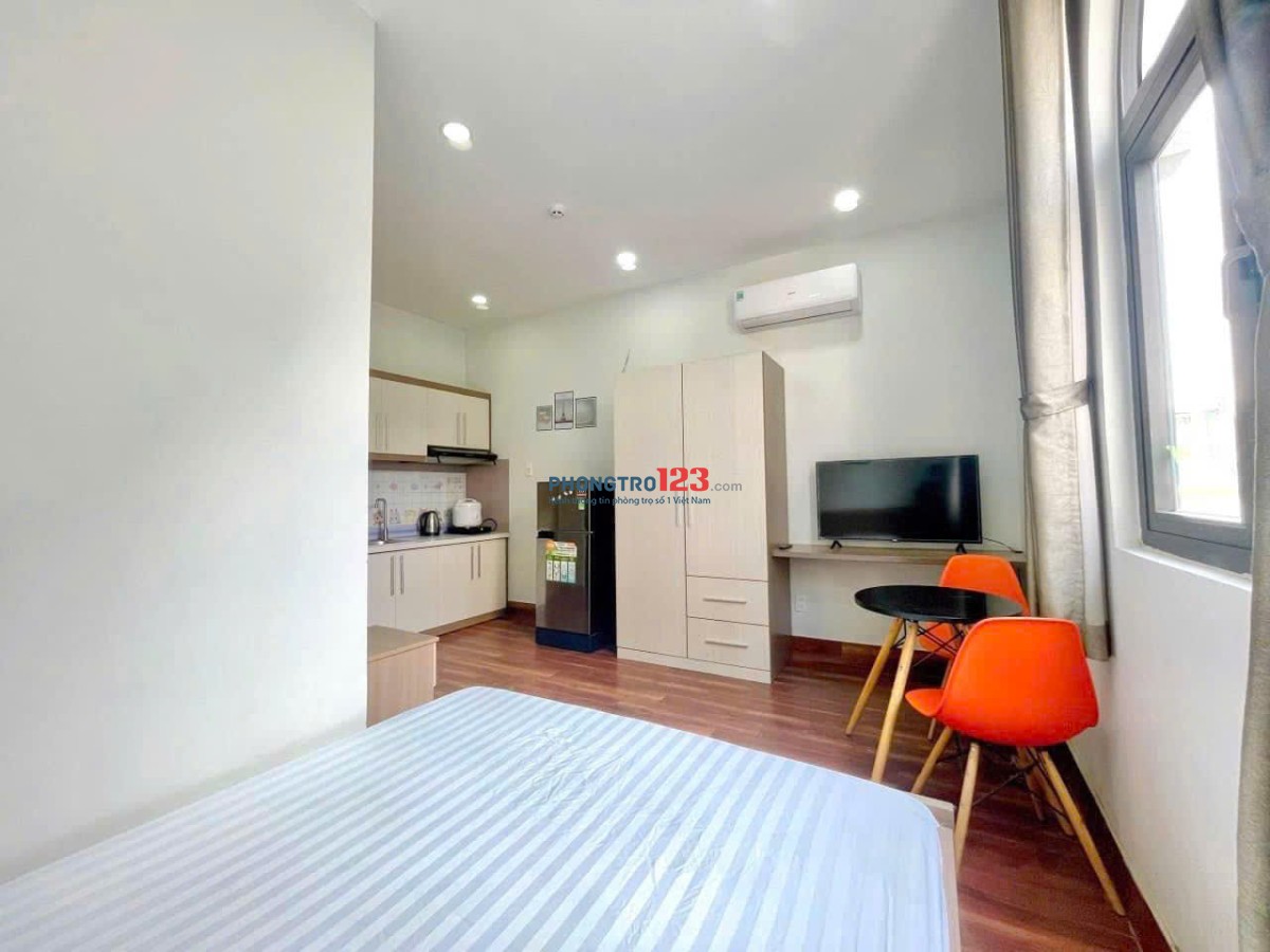 CHO THUÊ CĂN HỘ FULL NỘI THẤT, CỬA SỔ TRỜI - NGAY TRUNG TÂM ĐƯỜNG NGUYỄN GIA TRÍ, BÌNH THẠNH
