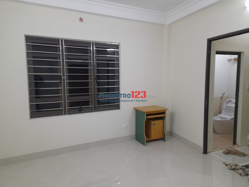 Cần cho thuê gấp phòng ở tại ngõ 110 Quan Nhân,Hà Nội, full nội thất, khép kín, không chung chủ