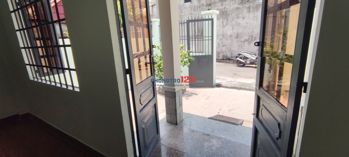 Cho Thuê nhà nguyên căn 85m2+ Gác 30m2 P.Tăng Nhơn Phú, có full nội thất: Hẻm XH, giá 8tr/th