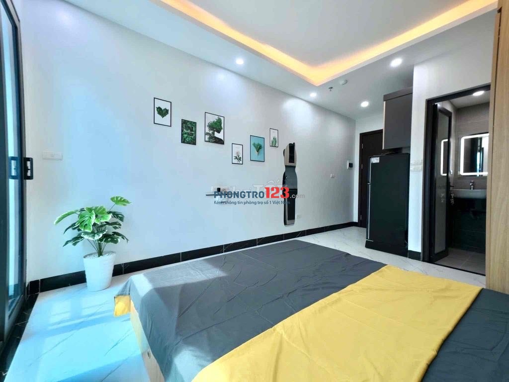 Phòng ngay Dương Quảng Hàm, gần siêu thị Emart