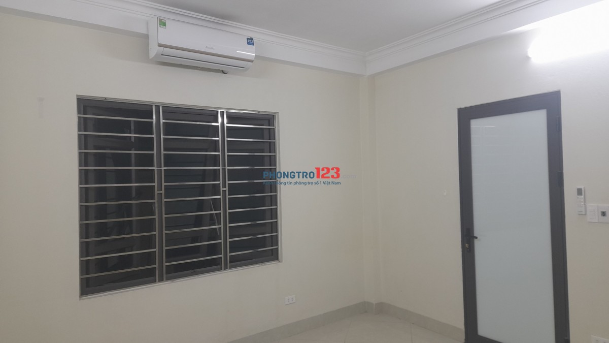 Cần cho thuê gấp phòng ở tại ngõ 110 Quan Nhân,Hà Nội, full nội thất, khép kín, không chung chủ