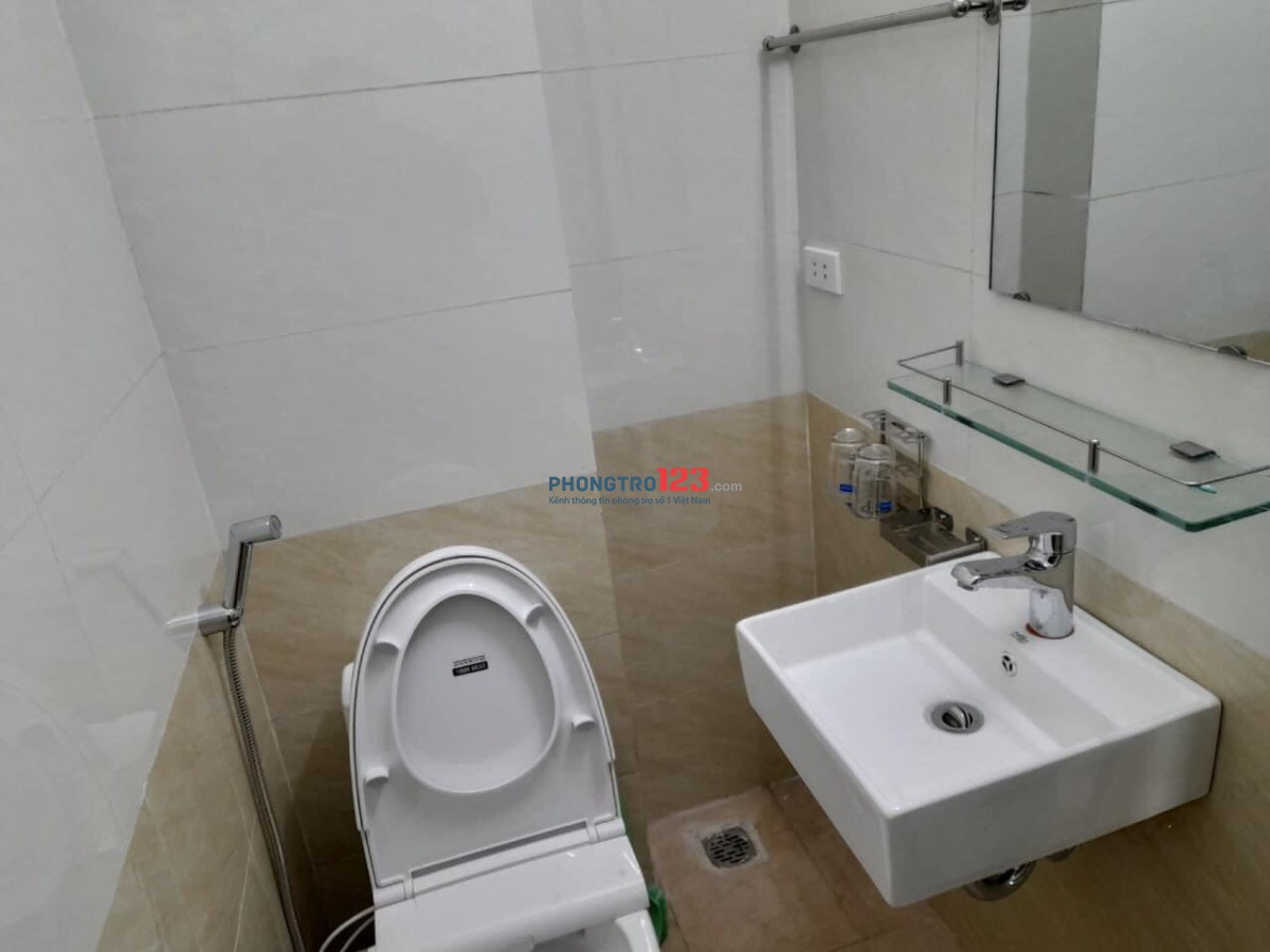 Cần cho thuê gấp phòng ở tại ngõ 110 Quan Nhân,Hà Nội, full nội thất, khép kín, không chung chủ